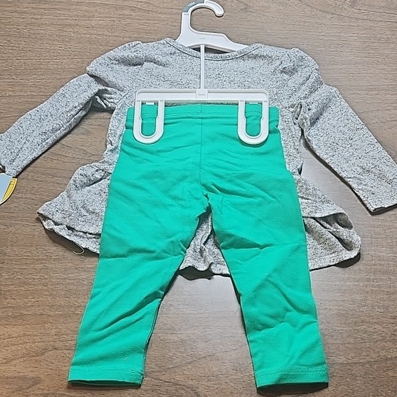 Cat & Jack Shamrock Outfit - Picture 7 of 7